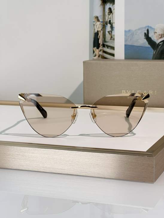 Picture of Bvlgari Sunglasses _SKUfw76512221fw